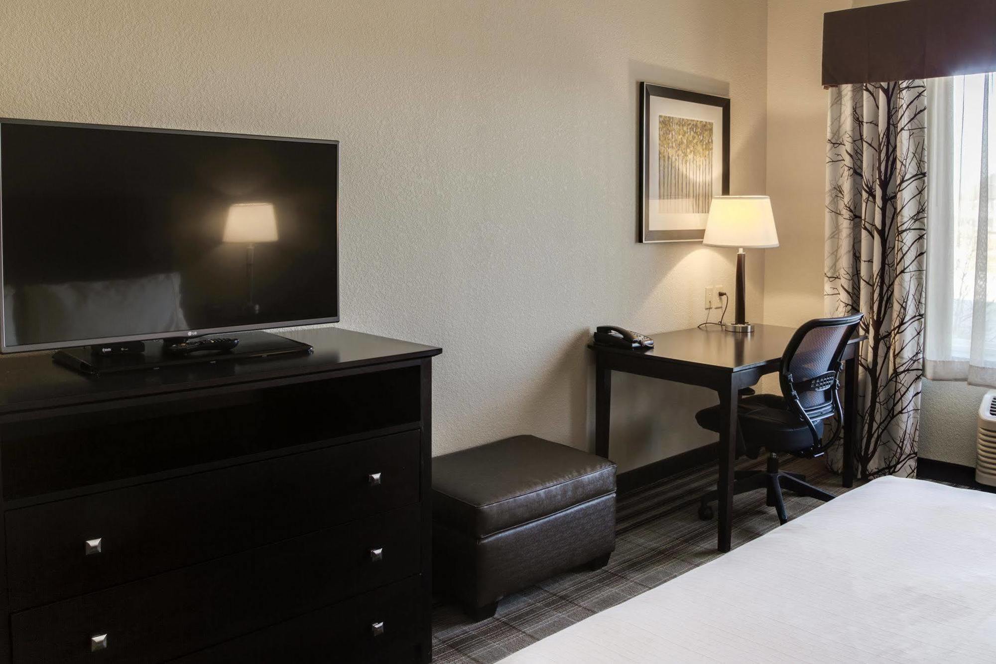 Holiday Inn Express & Suites Nevada By Ihg Экстерьер фото